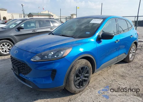 2020 Ford Escape S z USA, uszkodzony, nr VIN 1FMCU0F63LUB91077